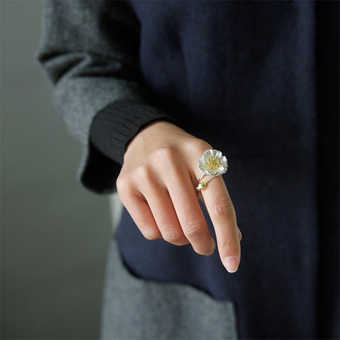 Montana Gallery Handmade Flower Ring